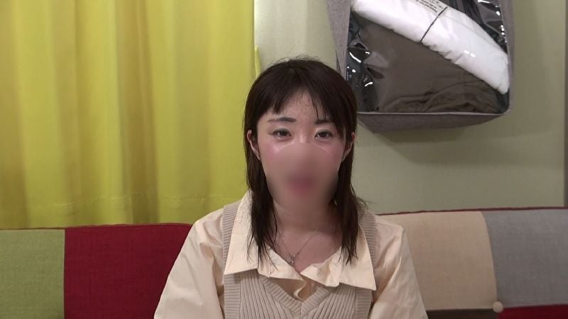 【個人攝影】花梨22歳大學4年生 就職活動中的女大學生！無毛私處無套中出！